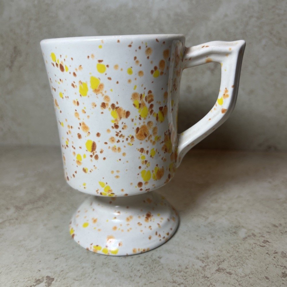 VTG ARNERS Ceramic Stemmed Tea Cup w/ Handle Speckled Orange & Gold Spots MB '81